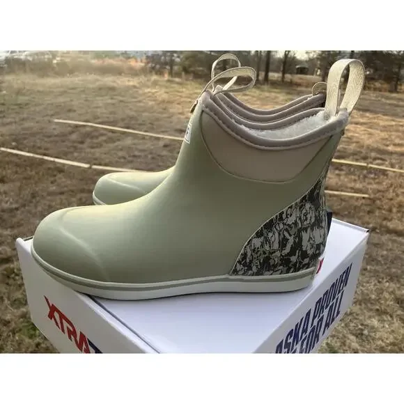 Xtratuf Women's 6" Gray Fleece Lined Ankle Deck Boots XWAB1TP Cold Weather Sz 6 - Picture 2 of 9